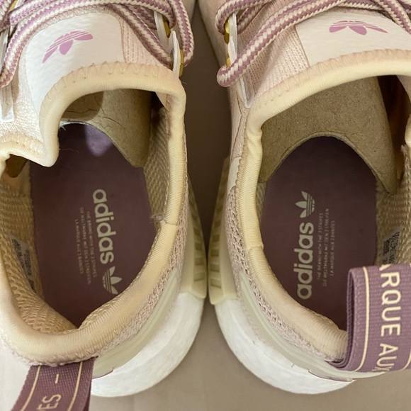 RARE!!! Adidas 7.5 NMD R1  Hybrid Hiker Magic Mauve GW9426 - Picture 12 of 14